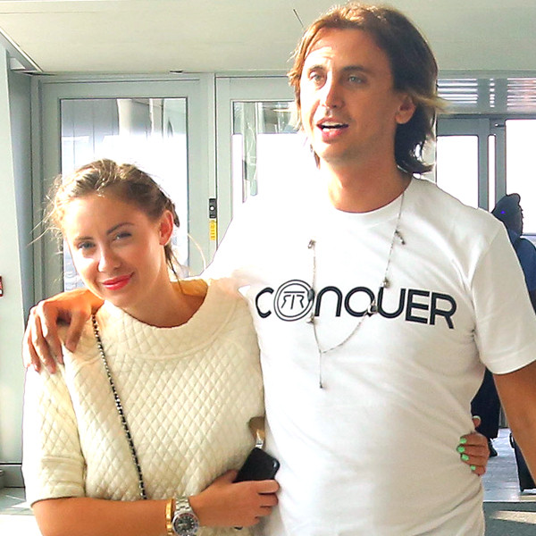 Dating indian women in usa without Dating indian women in usa without